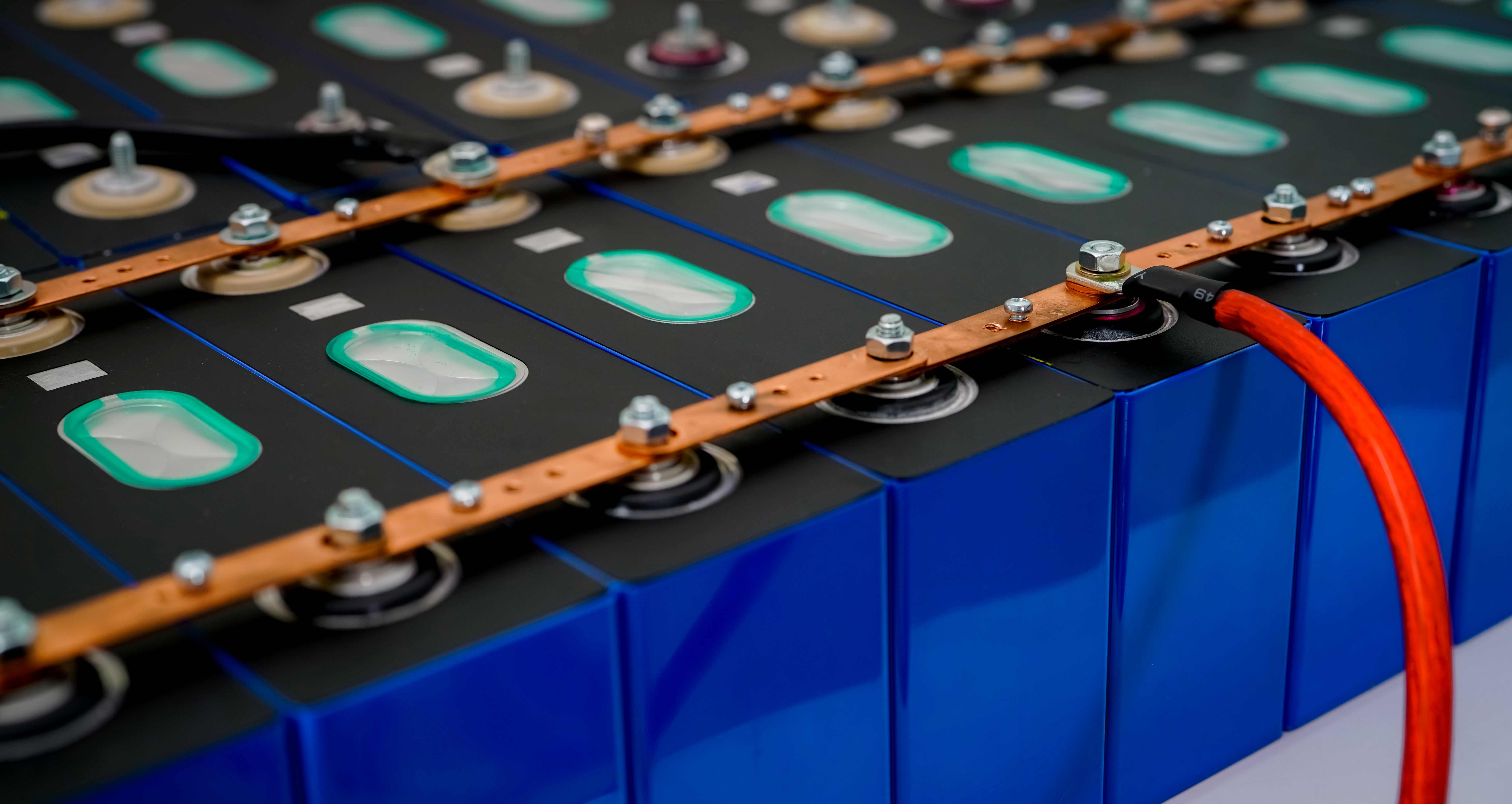 filtration solution for emissions from electric vehicle batteries recycling